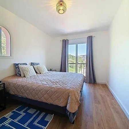 Vila Renovee Confort Avec Piscine *